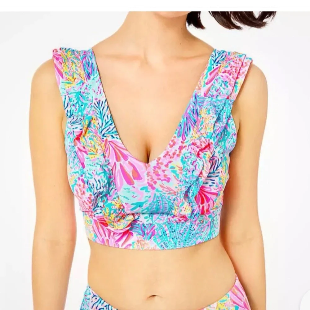 NWOT SET Lilly Pulitzer Weekender UPF
50+ Multi Splashdance - Picture 2 of 5